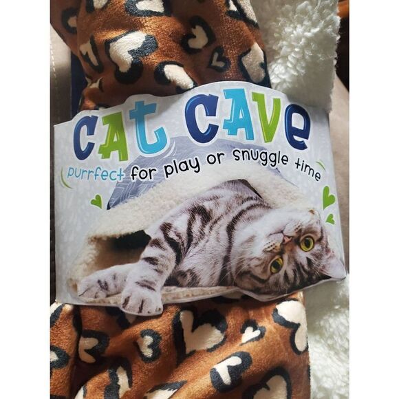 NEW CAT CAVE  - Picture 1 of 4